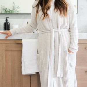 Saranoni Moonbeam Featherlight Robe Size Small Like New
